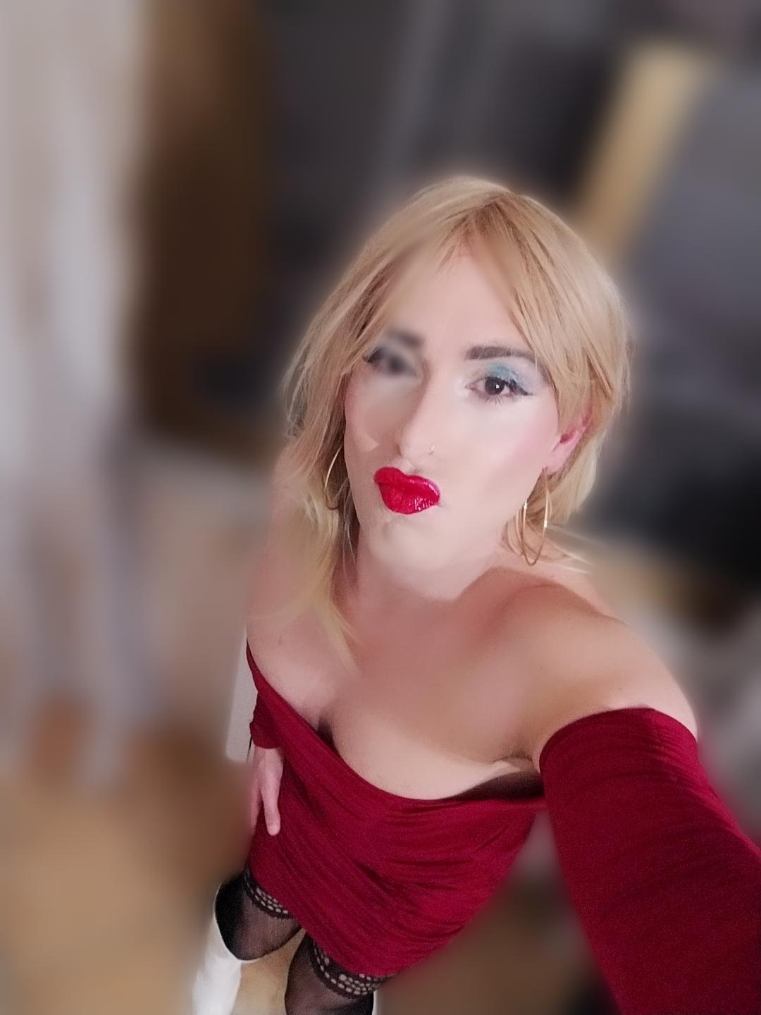 AlessiaMoonTrav's Profile