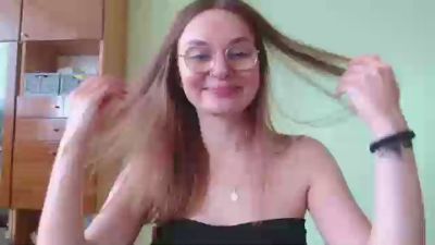 EllyHEARTx's Profile