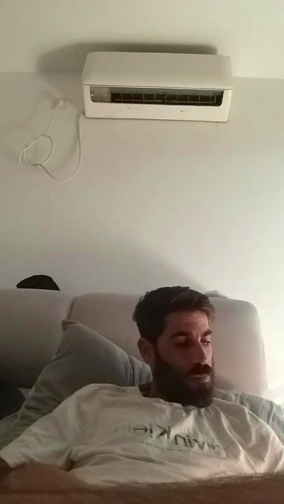 Hbkkfkfjdz2's Profile