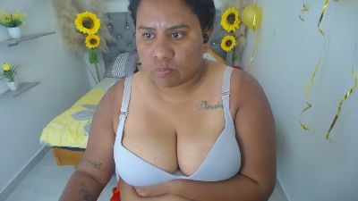 hotlesby4uxxx's Profile